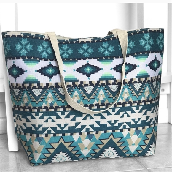 LAST ONE! Aztec Print Tote in a Teal/Blue/Ivory + FREE Matching Wristlet - Picture 6 of 8